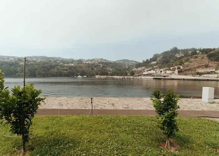 Casinha Do Douro, Cinfaes Escamarao