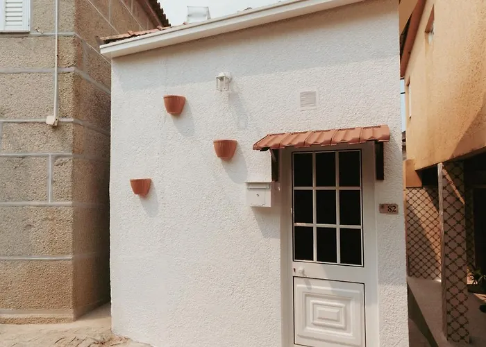 Casinha Do Douro, Cinfaes * Escamarao